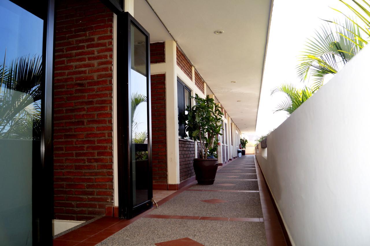 Hotel La Palapa Mazatlan Exterior photo